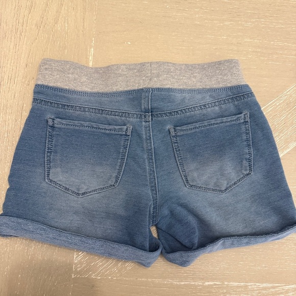 Old Navy & more Girl’s Blue Jean Shorts Bundle, 4 pair all fit size 12 - Picture 13 of 16